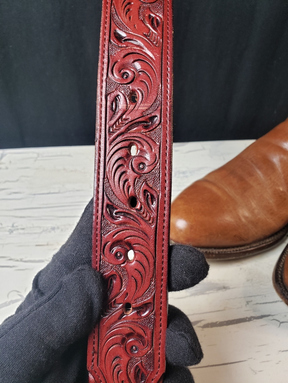Nocona Hand-Tooled Cowboy Belt style A 542 in Deep Mahogany - size 36 - Picture 6 of 16